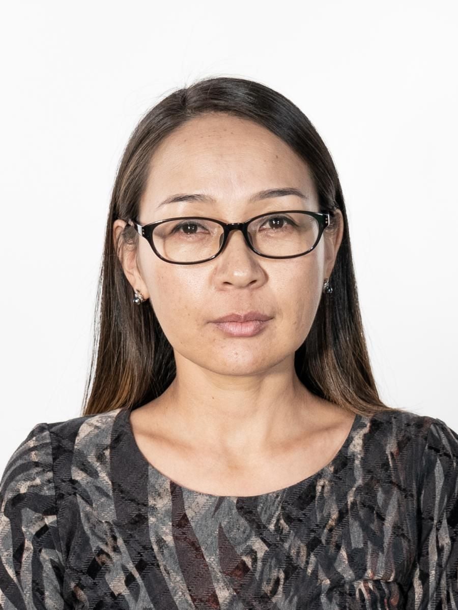 Б.Золзаяа — Senior Lecturer